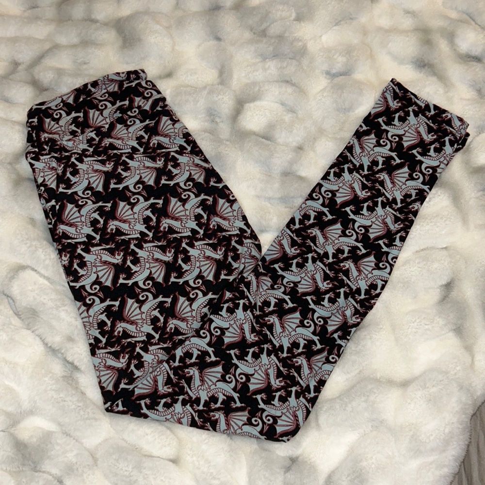 🟣LuLaRoe One Size Dragon Leggings Game of Thrones